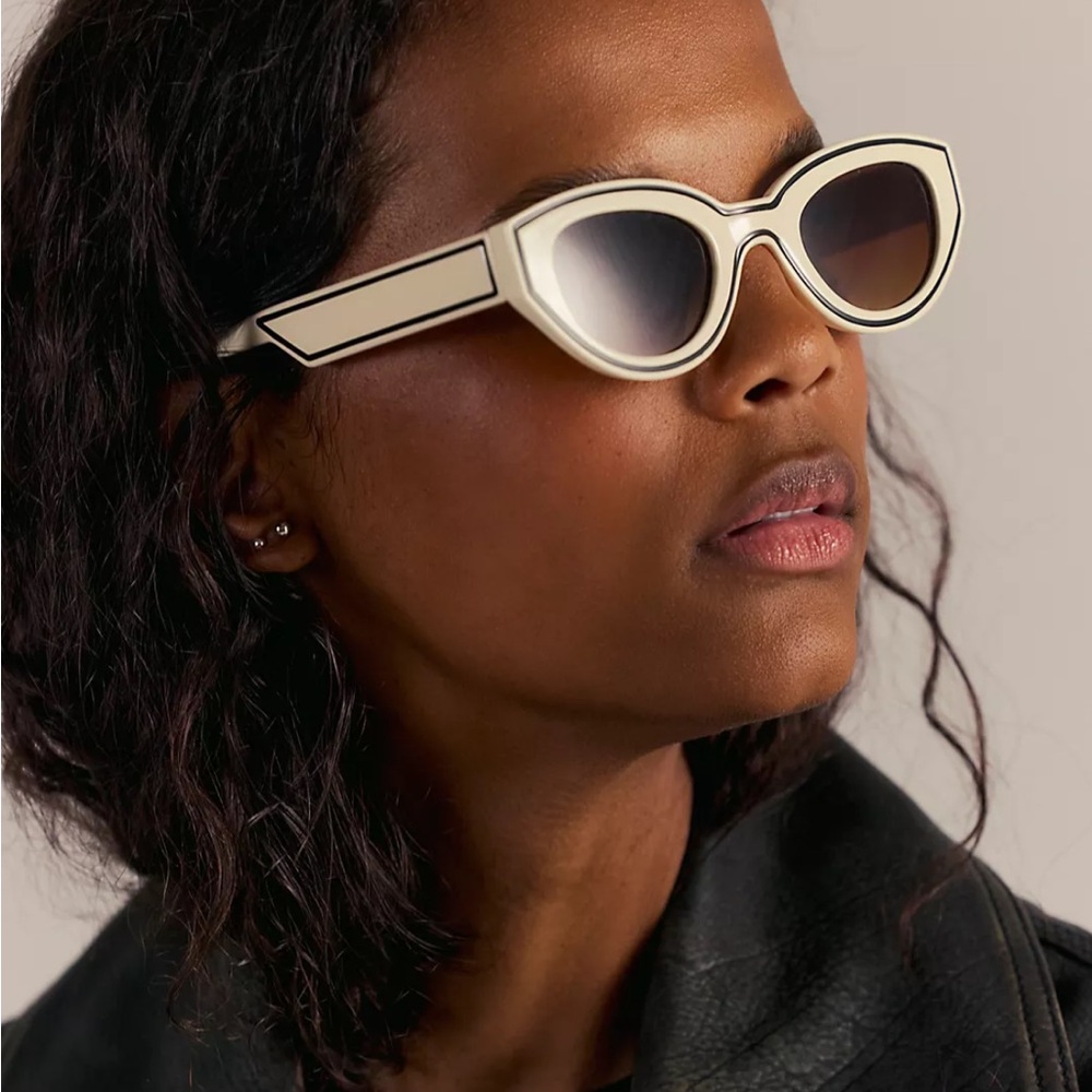 Free People Cream Cat-Eye Sunglasses (New without tag)